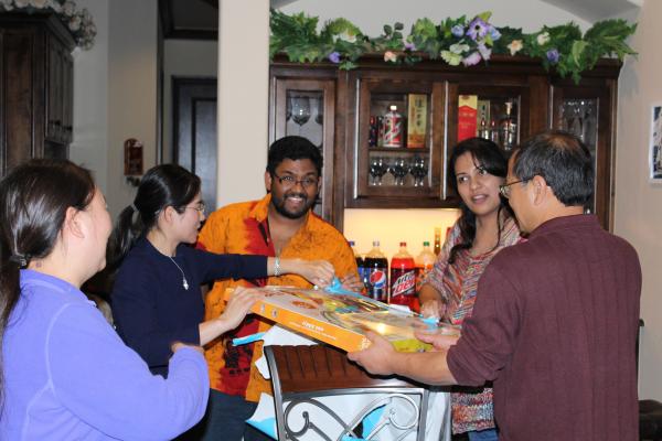 Kumari receives gifts 